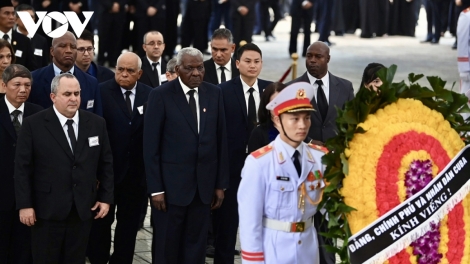 Kăn xiâm hnê ngăn mâu kong têa, mâu kăn lâp plâi tơnêi troh pôu ngăn pôa Nguyễn Phú Trọng - Kăn xiâm pơkuâ hnê ngăn Đảng 