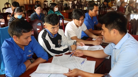 ZƯƠC BH’RỢ TƠỢ CÔNG TY COH K’TIẾC K’RUUNG HÊÊ LÂNG COH K’TIẾC K’RUUNG LƠƠNG