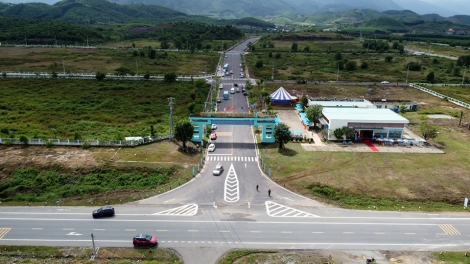 KHÁNH HÒA: BHLÊH LƠI PAZÊNG K’ĐHAP K’RA T’PÂH ĐONG K’RONG BHRỢ OOY DA DING CA COONG