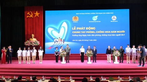 Lêh tơlĕch jang kiơ̆ "Năr đĭ đăng kon pơlei tang găn tĕch mơdro bơngai" sơnăm 2024