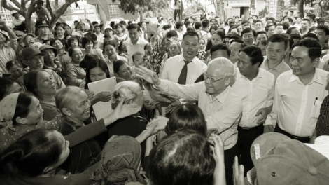 Khua gĭt gai Đảng Nguyễn Phú Trọng lehanăn dŭm klei đru mguôp yuôm bhăn kơ bruă cách mạng mơ̆ng Đảng lehanăn djuê ana 