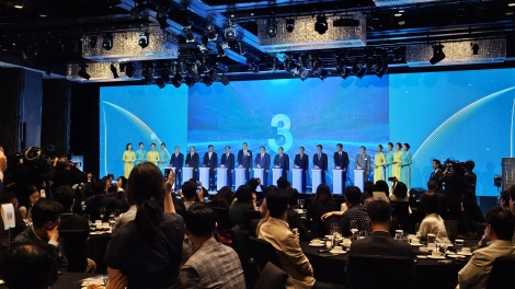 Khua knŭk kna nao hlăm knăm bi hdơr 30 thŭn Vietnam Airlines pŏk êlan phiơr truh ti Dhŭng Korea 