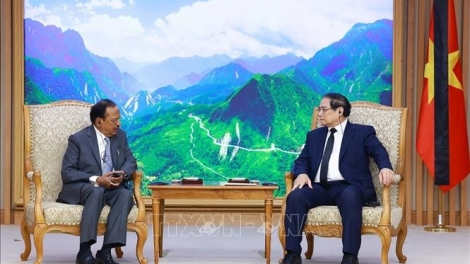 Ngế pro xiâm hnê ngăn Chin phuh tơdah Ngế kum cheăng gâk kring kong têa Ấn Độ