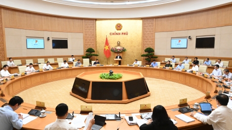 Chính phủ ƀư rơh hop way nkô̆ mpeh rdâk njêng pháp luật khay 7/2024