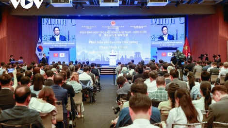 Khua dêh čar ơi Phạm Minh Chính jơnum pơčrong sai bruă ngă hrŏm Việt Nam-Hàn Quốc