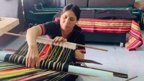 Nghệ nhân Mlop: Pô “djă bơngat” băn ao Bahnar 