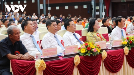 ពត៌មាន ម៉ោង ១៥