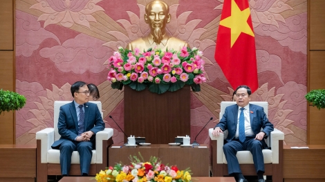 Pôa Trần Thanh Mẫn, Kăn xiâm hnê ngăn Kuô̆k hô̆i tơdah kăn teăng mâ Hàn Quốc.