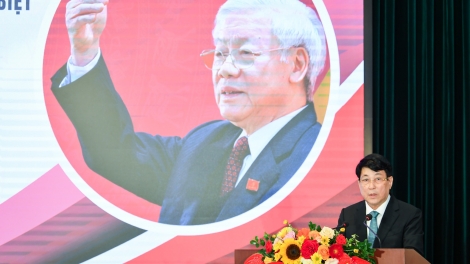 Knăm hưn mdah Hla pŏk web hâo hưn yuôm bhăn leh anăn Klei rang mdah rup Khua gĭt gai Đảng Nguyễn Phú Trọng 