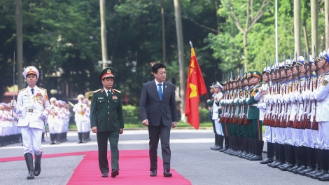 Đại tướng ồng Phan Văn Giang đơng lam dơ̆ wă mờ pơrjum bơyai mờ Ƀộ trưởng Ƀộ Ling klàng lơgar Nhờk