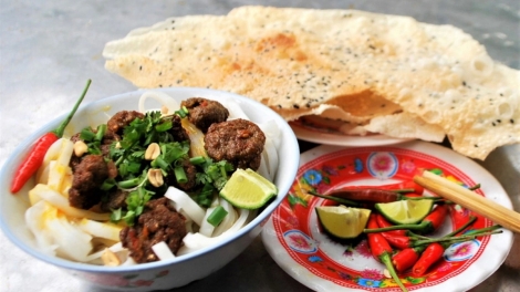 MÌ QUẢNG NĂC C’KIR VĂN HOÁ PHI VẬT THỂ ÂNG K’TIẾC K’RUUNG