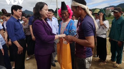 PHÓ CHỦ TỊCH NƯỚC VÕ THỊ ÁNH XUÂN LÊY CHA MÊẾT ĐHR’NĂNG BHRỢ PA LIÊM XANG BOO TÚH ĐHỊ SƠN LA