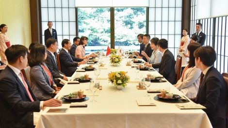 Anih tơm Jang tơbôl Việt Nam păng Anih tơm Jang tơbôl Nhật Bản tơlĕch Hla ar tơroi tơbăt hăm khŭl chih kơtơ̆ng ang atŭm