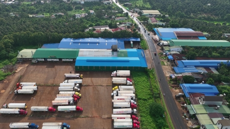 Đắk Lắk mât đăp mpăn trong hăn ta rơh Quốc khánh n’hanh rơh tâm nđur sầu riêng.