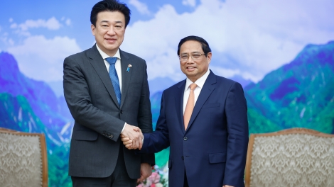 Thủ tướng Phạm Minh Chính wơt Kruanh N’gâng kan mât njrăng bri dak Nhật Bản