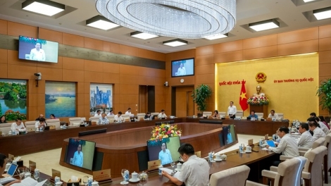 Vi ƀan pơkuâ Kuô̆k hô̆i tơpui hên tơdroăng ki kal tro khât ƀă tơdroăng rêh ối