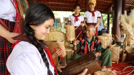 ZƯ BH’RỢ TY CHR’NĂP ĐOỌNG PA DƯR DU LỊCH