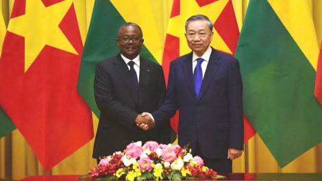 Tổng Bí thư, Kruanh dak Tô Lâm tâm nchră đah Tổng thống Cộng hòa Guinea-Bissau Umaro Sissoco Embaló