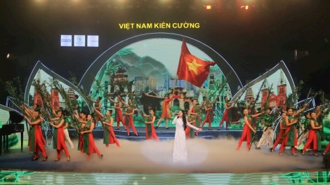 Tơdrong joh hơri “Việt Nam pran kơtang” – Vang tơgŭm yoa kon pơlei tơ̆ tơring 'mi kial đak lơ̆p