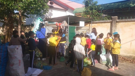 “ĐHR’NÔNG ĐÔNG 100 ĐỒNG”  BHRỢ CLAN LIÊM PR’ẮT TR’MUNG 