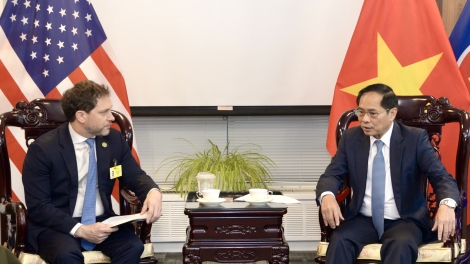 Pôa Bùi Thanh Sơn trâm kăn phŏ gum cheăng gâk kring kong têa Mih