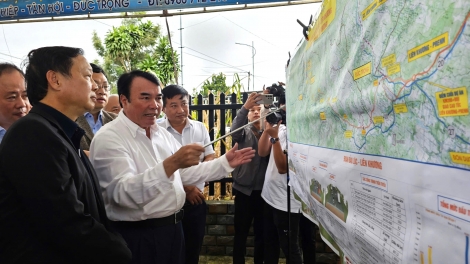 K’iăng Khua knŭk kna Trần Hồng Hà ksiêm dlăng êlan dơ̆ng pral mkŏ Lâm Đồng hŏng ƀuôn prŏng Hồ Chí Minh 