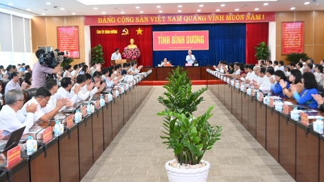 Khua knŭk kna Phạm Minh Chính mă bruă hŏng Anôk dlăng bruă Đảng čar Bình Dương 