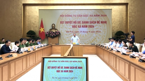 Pôa Nguyễn Hòa Bình, Ngế pro xiâm phŏ hnê ngăn tơnêi têa pơkuâ po rôh hôp kĭ tơkêa hồ sơ, inâi pơkâ thế ăm lo hdrối khế hơnăm pơkâ hơnăm 2024