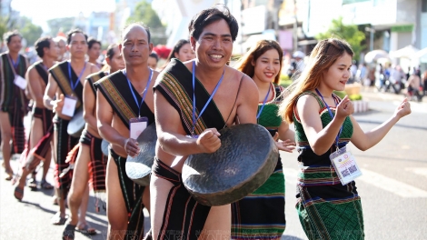 Pói tơnêi têa tơmâng troh hnê hriâm