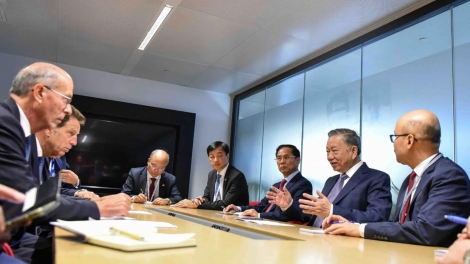 Tổng Bí thư, Kruanh dak Tô Lâm wơt kruanh moh lư săk bah Nghiệp đoàn giới chủ Pháp