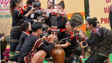 Thăm mơdêk tơrŭm cheăng têa kơxĭ-kong, Dak Lak kơdo mơ-eăm mơnhông ki rơdêi ôm hyô kong kế, túa lĕm tro