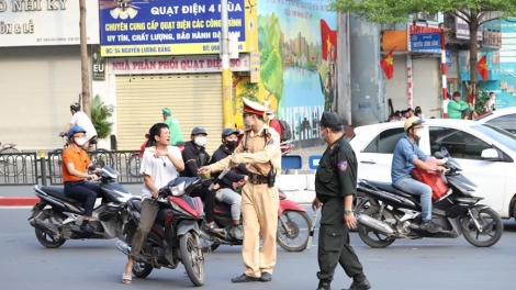 LABAIH 3 TRIEU MBANG NGAK SUAN ADAT HUKUM JALAN MBAK DALAM 9 BILAN