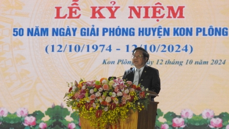 Jơnum hơdor glăi 50 thun pơklaih rơngai tơring glông Kon Plong, Kon Tum