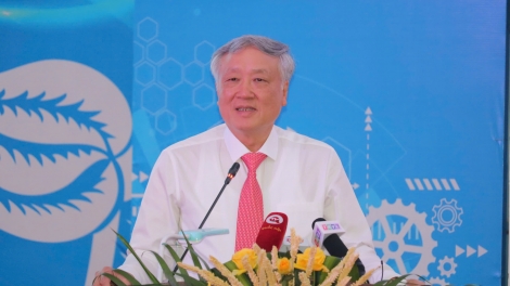 K’iăng Khua knŭk kna Nguyễn Hòa Bình nao hlăm klei kƀĭn trông mtrŭt mđĭ klei duh bi liê ti čar Bến Tre 