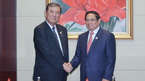 Khua knŭk kna Phạm Minh Chính bi tuôm Khua knŭk kna Japon 