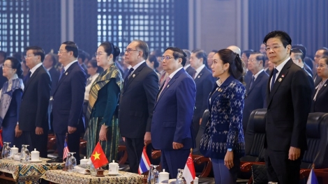 Pôa Phạm Minh Chính, Ngế pro xiâm hnê ngăn tơnêi têa veăng hôp a Rôh hôp khu râ kăn xiâm ASEAN rôh 44, 45