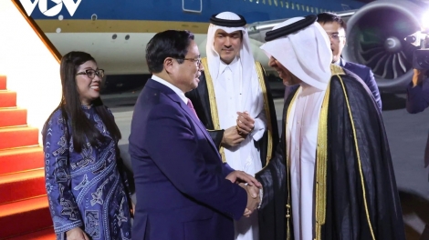 THỦ TƯỚNG PHẠM MINH CHÍNH NĂC TƠỚP LƯƠT LUM LÊY QATAR