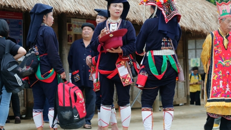 Lầy tzình thzáng ca páo dung chủ nhật hoi 17/11/2024