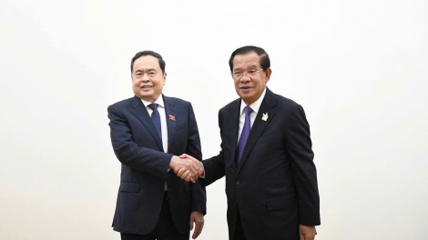 Pôa Trần Thanh Mẫn, Kăn xiâm hnê ngăn Kuô̆k hô̆i tơpui ƀă Kăn xiâm hnê ngăn Kuô̆k hô̆i râ má môi Kul.