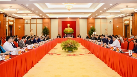 Kăn xiâm pơkuâ hnê ngăn Đảng pơkuâ po rôh hôp veăng tơpui ‘na kơxop hlá mơ-éa Hneăng hôp XIV dêi Đảng