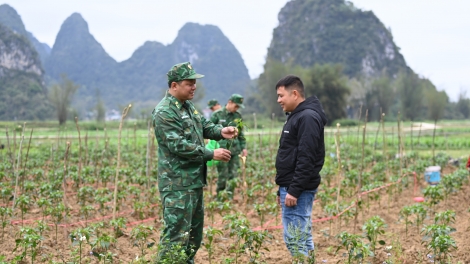 Gắn kết tình quân dân nơi biên cương Tổ quốc