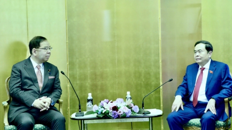 Kruanh Quốc hội Trần Thanh Mẫn vơt Kruanh Rnâng kan rđau kan Trung ương Đảng Cộng sản Nhật Bản