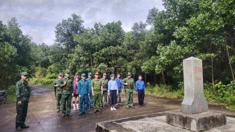 QUẢNG NINH: TỨNG PỈ NOỌNG LẺ "SLÂU KHEN" PAO CHỰC PIÊN CHÁI CÚA ĐIN MƯỜNG