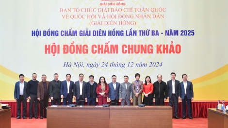 Rlau 100 nau nchih tâm rlong vòng chung khảo bah nau nkhôm Diên Hồng tal Pe