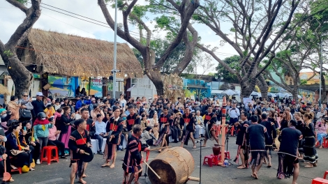 ĐĂK LĂK - ĐHỊ K’RONG PA ZUM, ĐOÀN KẾT ĐHA NUÔR C’BHUH ACOON COH VIỆT NAM