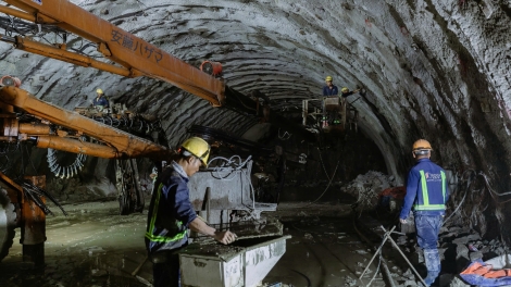Sơrbac mhar lơh gùng brong lòt gan kwèl kơh Phượng Hoàng tàm gùng rơndeh lòt mhar Khánh Hoà- Buôn Ma Thuột 