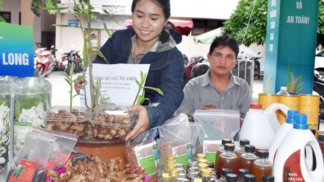 ĐỚC PR’ĐƯƠI ÂNG DA DING CA COONG QUẢNG NGÃI BƠƠN PA CÂL OOY CH’NGAI LÂH