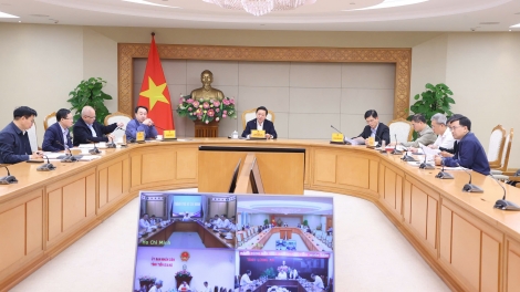 Pơih să trong tih kơdâu renh pơlei tơm Hồ Chí Minh – Trung Lương - Mỹ Thuận