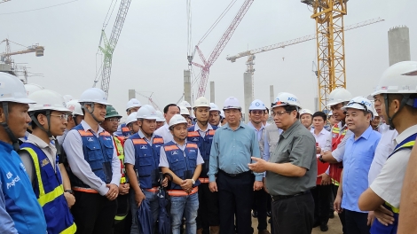 Khua dêh čar ơi Phạm Minh Chính pel ĕp bruă man pơkra tơdron rơdêh por jar kmar Long Thành