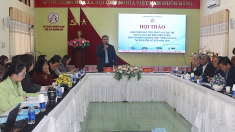  Iŏk yua kơjă kăp gĭt gru grua Pơgar Rossi vă hơtŏk jang tơmang pơhiơ̆ 